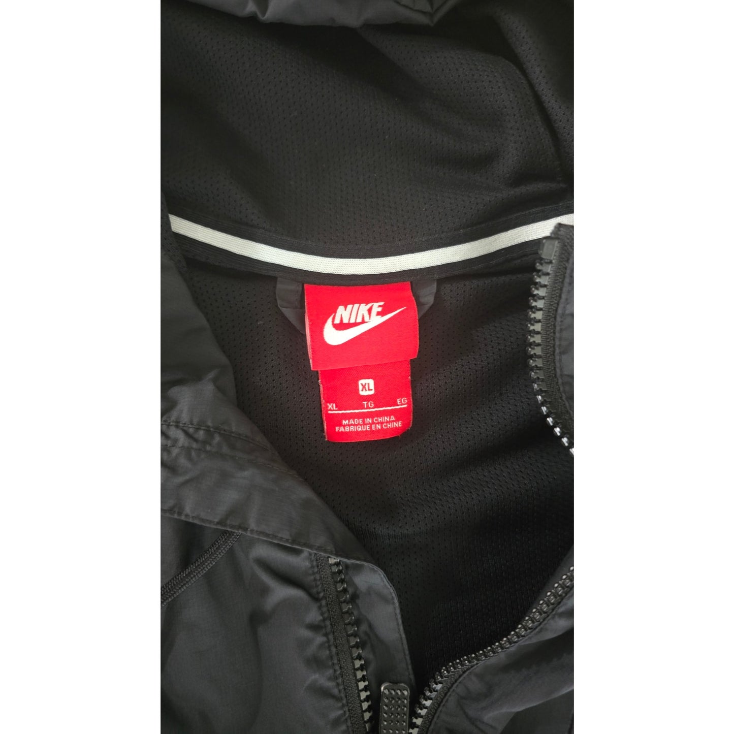 Nike Black Full-Zip Windbreaker Hoodie – Men’s Size XL