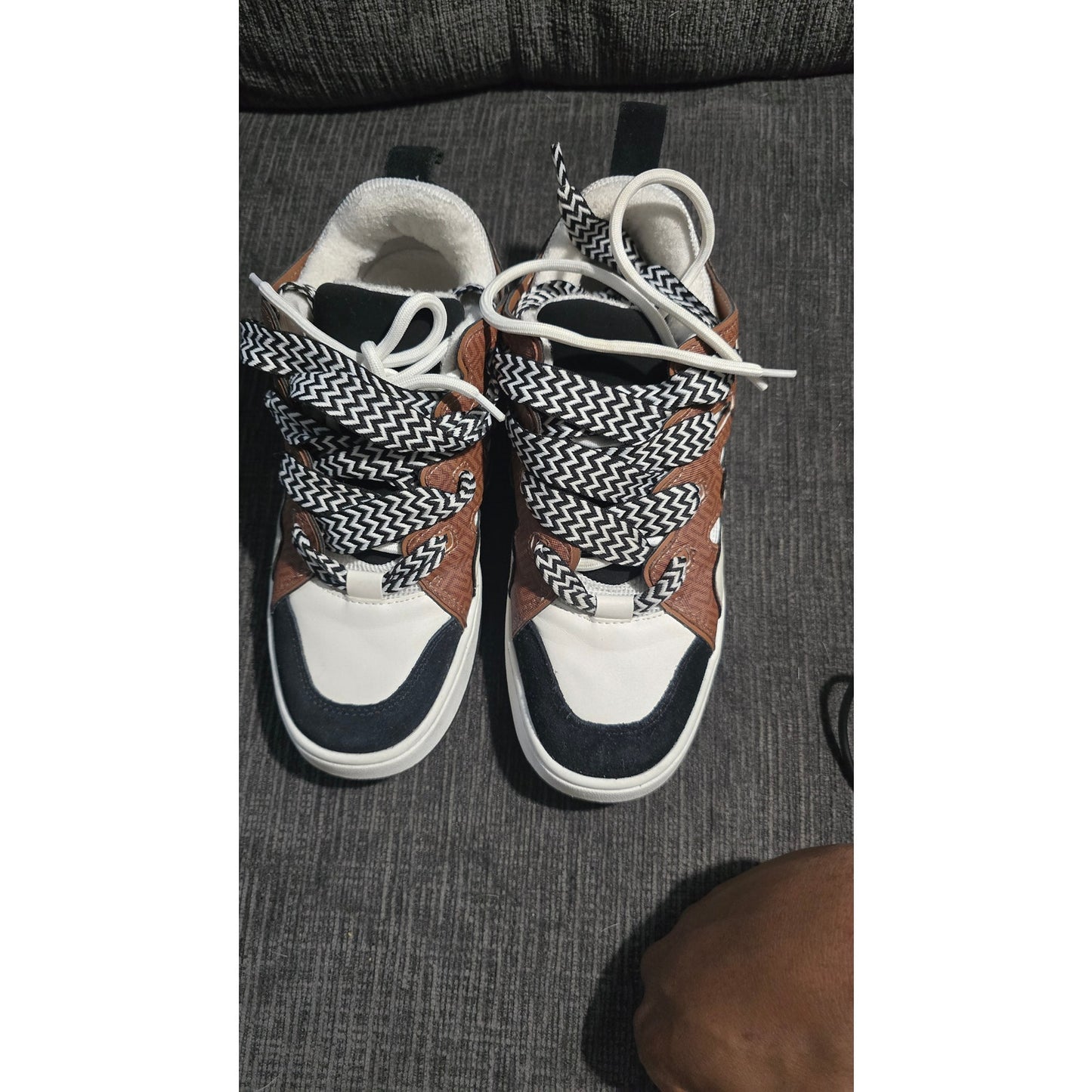 Steve Madden Roaring ROAR02S1 Brown/White Men’s 9.5M